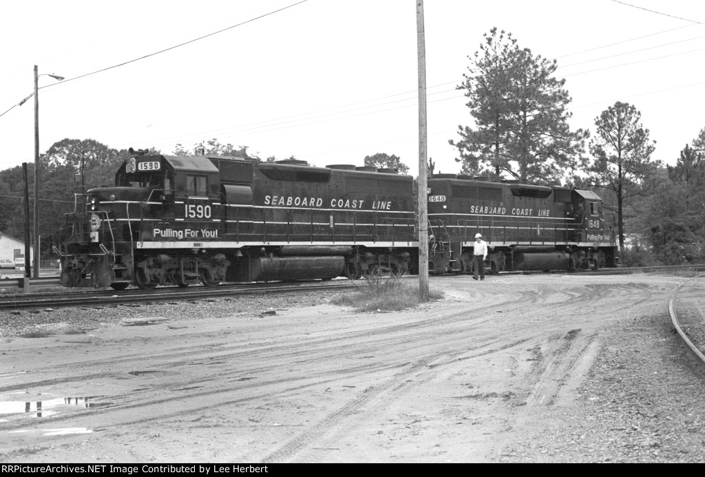 SCL 1590 on wrecker duty